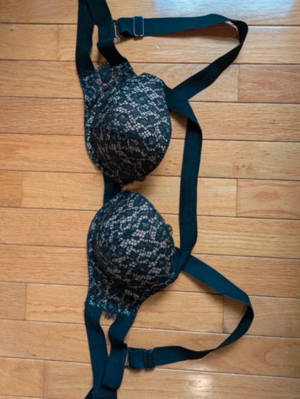 Victoria's Secret Very Sexy push-up bra 34D